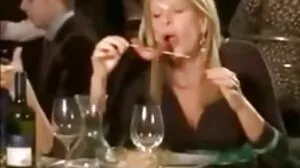 Το MILF Dee Williams χρειάζεται 1 Συστατικό 4 Thxgiving