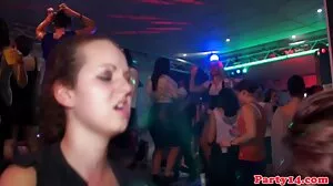 Full Nelson Balls Deep Anal για το Lollipop Lover Rebecca