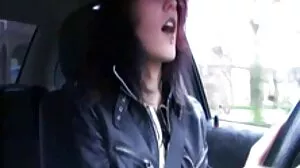 Το Cindy's BF είναι πολύ Βρετανό, αλλά ακόμα πιο Horni!
