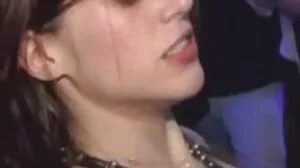 Ένας επιδέξιος υδραυλικός όπως η Valentina Nappi μπορεί να αντιμετωπίσει κάθε σωλήνα
