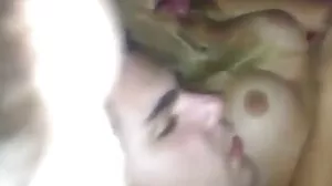 BLACKEDRAW Ο τεράστιος Dong εκτοξεύει την Blondie στους Smithereens